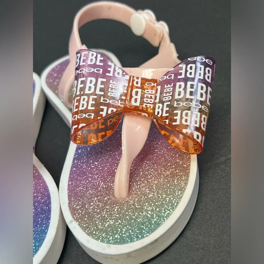 bebe- Toddler- Bow sandals, Plastic closure,‎ Size: Medium (7/8), Pre- Owned